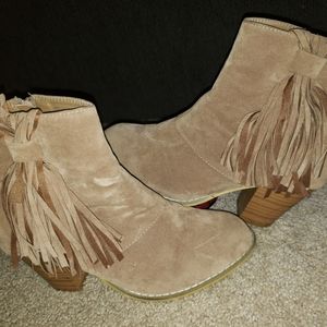 TAN FRINGY BOOTIES HEALS